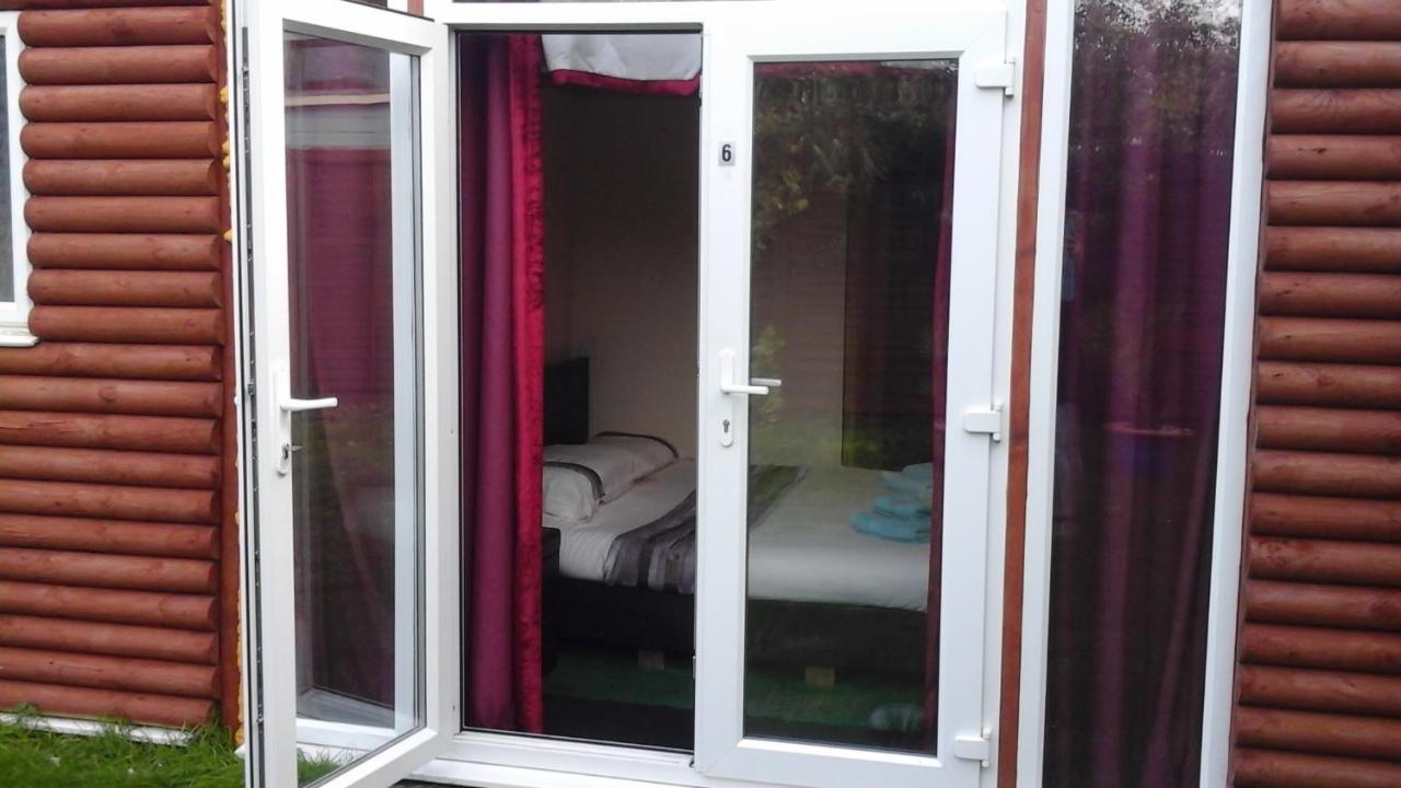 Elm House Accommodation Wisbech Exterior photo
